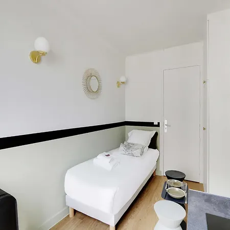 Charming Studio For 1 Person - Mobility Lease Feriehus Paris